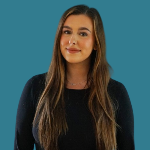A photograph of Hannah Tomlinson